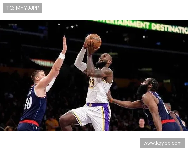 激动人心！詹姆斯领衔湖人豪取胜利